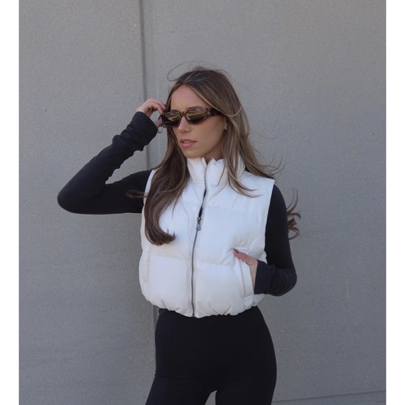 Puffer vest Madida - Picture 1 of 4